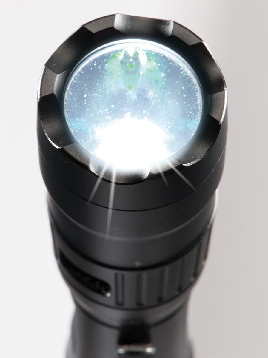pelican-led-white-light-flashlight-tactical.jpg