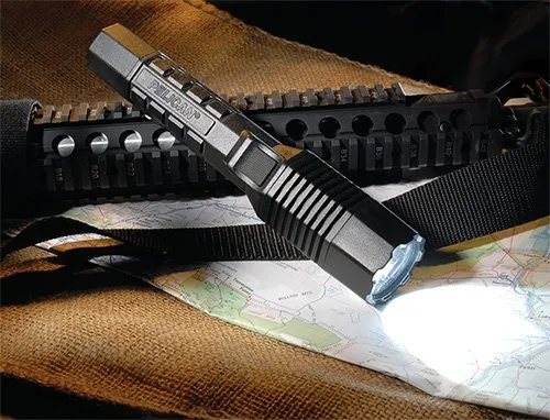 pelican-usa-made-military-tactical-led-light_-_copy